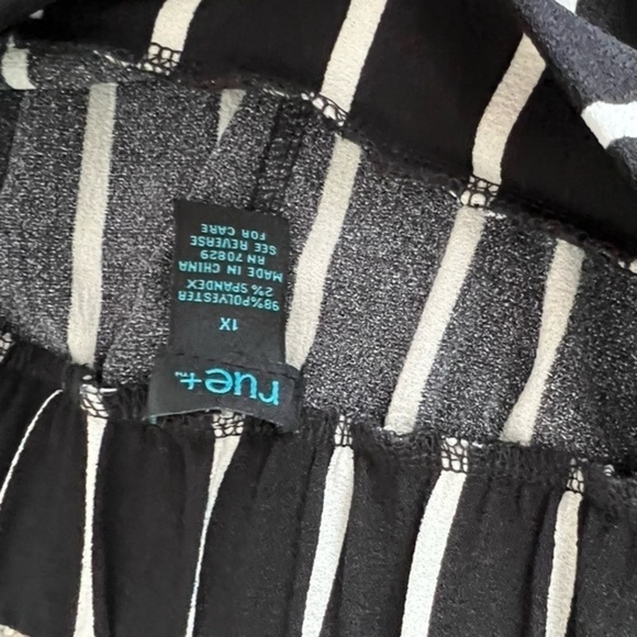 rue + pants bottoms black white stripe elastic waist flowy - Picture 4 of 4